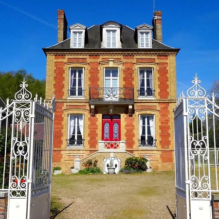 L'Ajoussienne Villa Exteriör bild