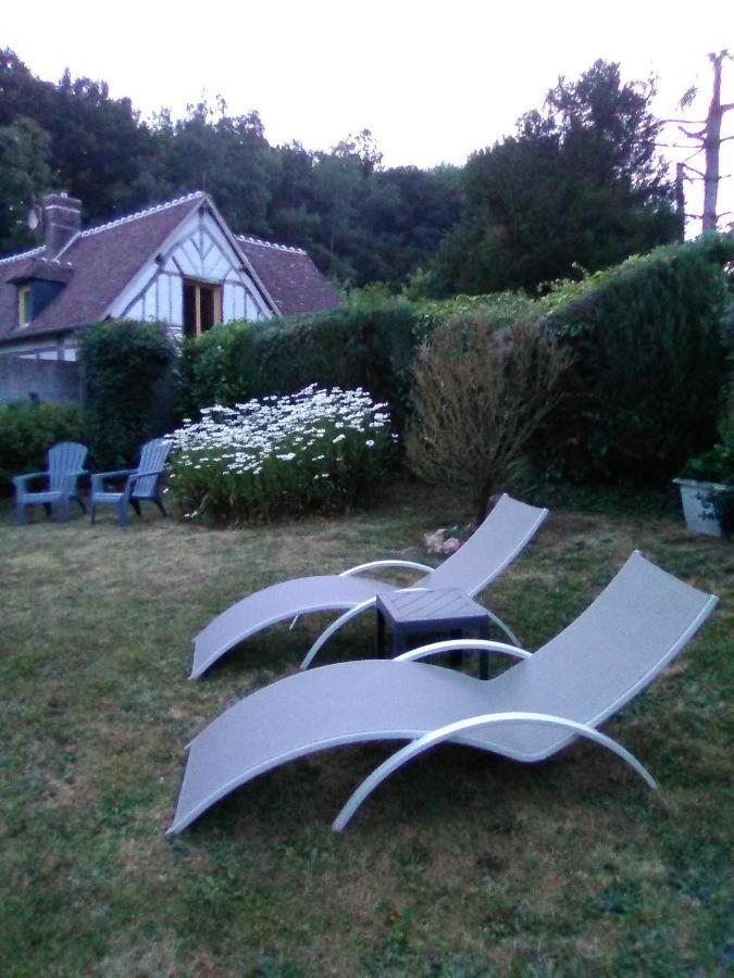 L'Ajoussienne Villa Exteriör bild