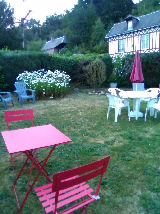 L'Ajoussienne Villa Exteriör bild