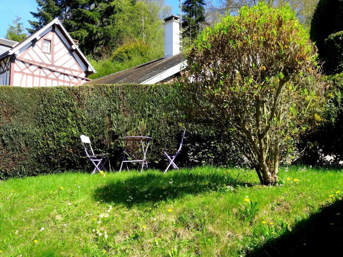 L'Ajoussienne Villa Exteriör bild